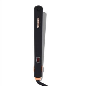 Amika Hair Straightener